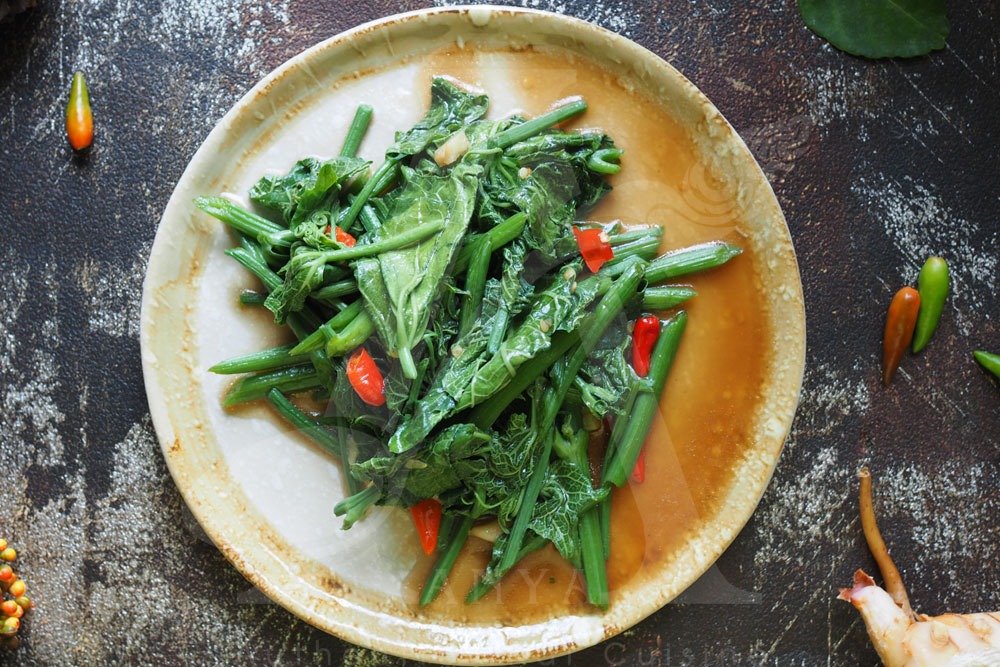 Stir Fried Chayote with Oyster Sauce